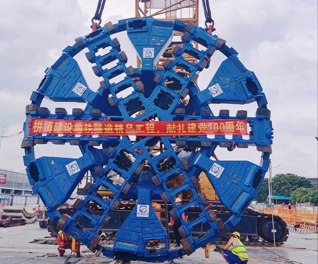 你好，中铁森林舞会网页版32号！请开始征战东莞地铁1号线