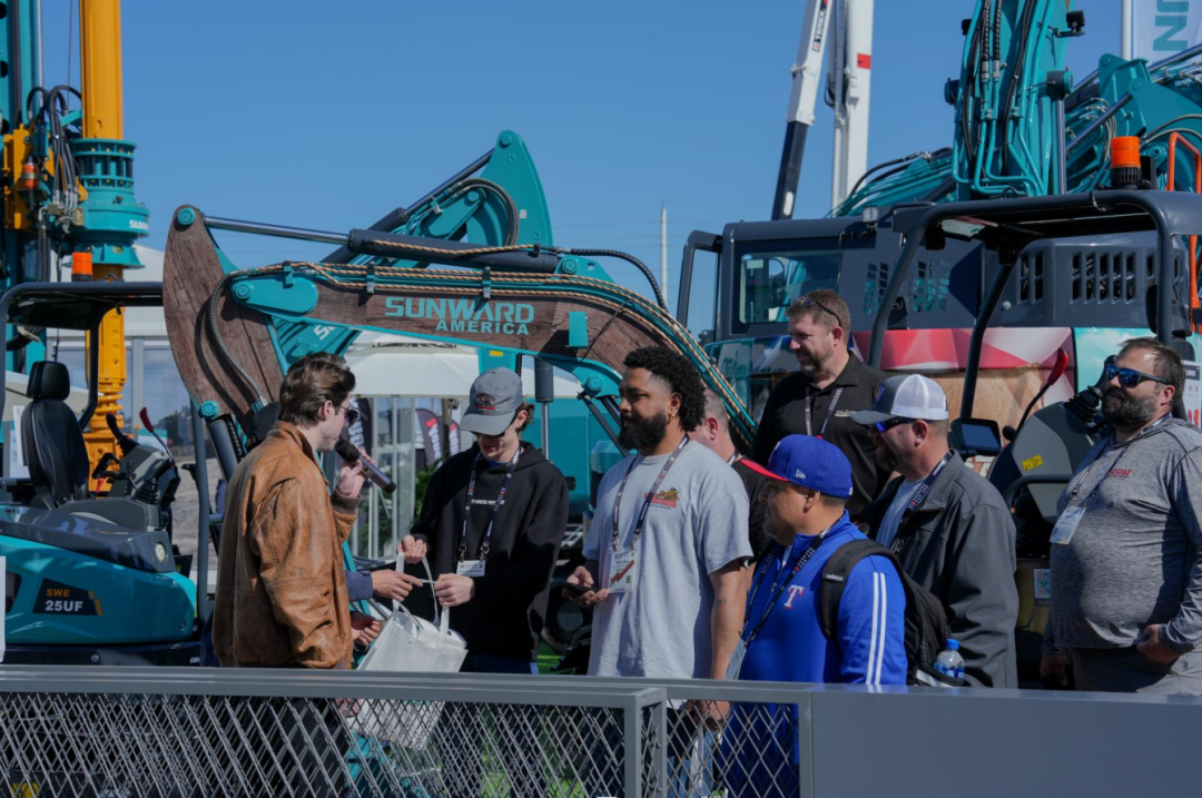 拉展直播 | 推动“中国制造”走向世界！森林舞会网页版智能2023美国拉展圆满收官