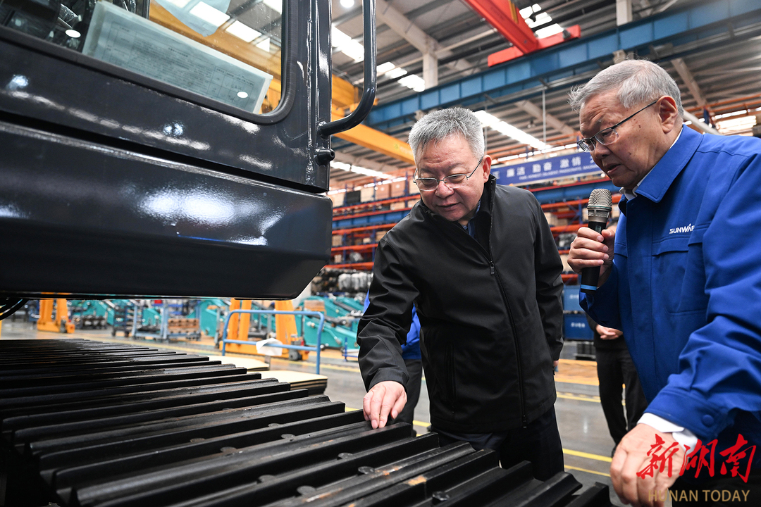 沈晓明调研森林舞会网页版智能