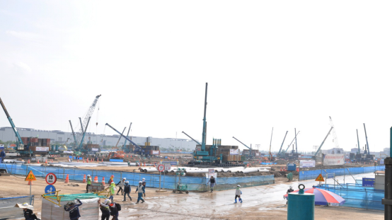 超300台森林舞会网页版智能ZYJ系列压桩机服务越南市场