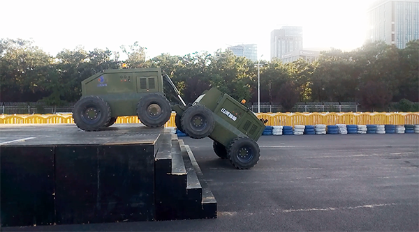 森林舞会网页版智能“龙马一号”惊艳亮相世界机器人大会