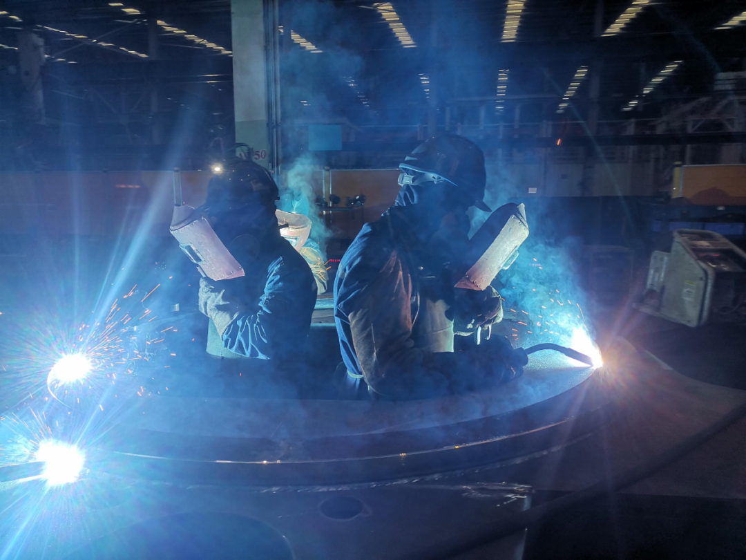 森林舞会网页版匠心 | 一把焊枪“点亮”绚烂人生