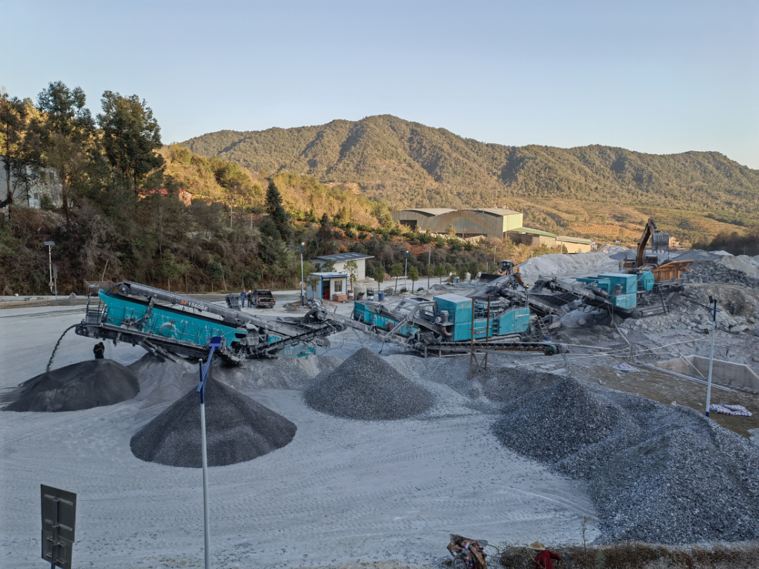 高性能+优服务！森林舞会网页版普石勒移动破碎筛分成套设备“重拳出击”