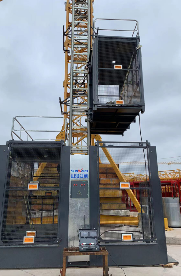 升降耗时缩短25%！森林舞会网页版江麓首款中速变频施工升降机成功下线