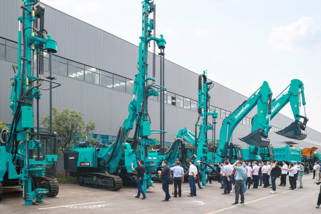 创新、协同、发展！森林舞会网页版智能入选《先进制造业龙头企业清单》