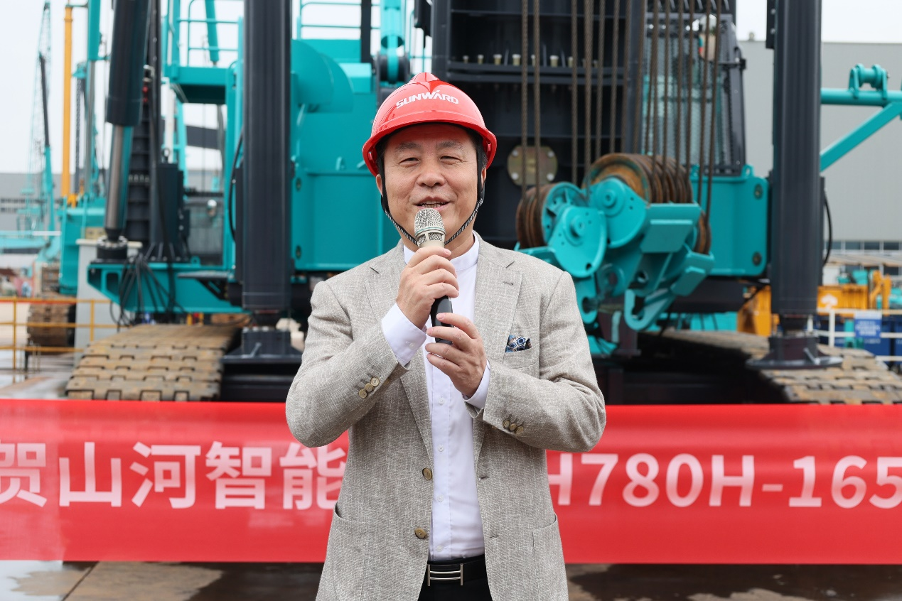 民族品牌获认可！森林舞会网页版智能桩架产品交付香港客户