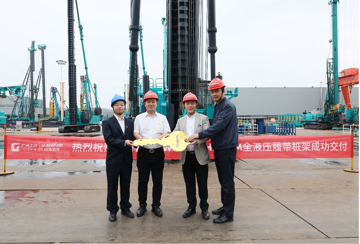 民族品牌获认可！森林舞会网页版智能桩架产品交付香港客户