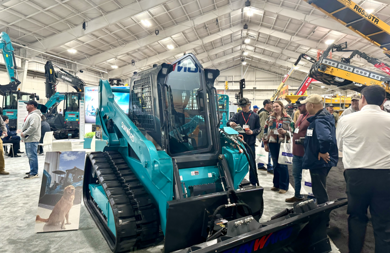 森林舞会网页版智能亮相加拿大最大重型设备展