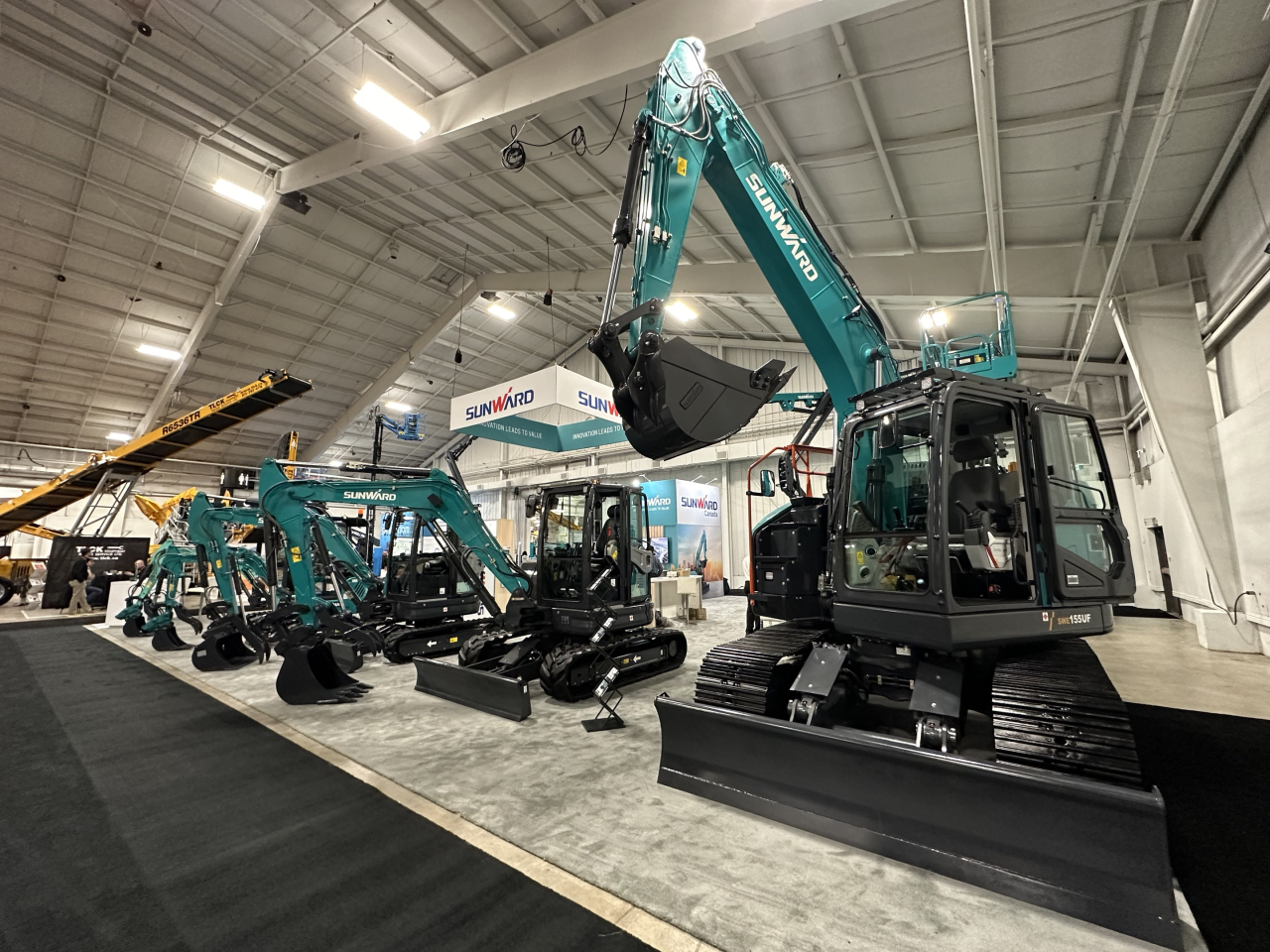 森林舞会网页版智能亮相加拿大最大重型设备展