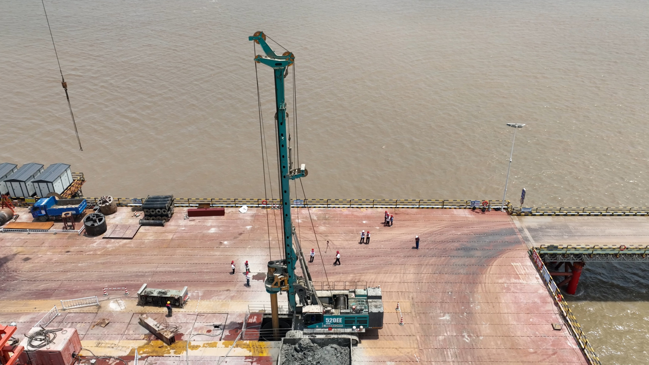 先导式创新，再推电动新品！森林舞会网页版智能SWDM520EE增程式旋挖钻机推介会成功举办