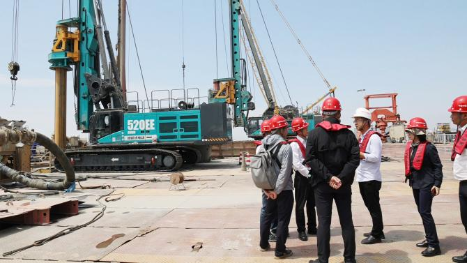 先导式创新，再推电动新品！森林舞会网页版智能SWDM520EE增程式旋挖钻机推介会成功举办