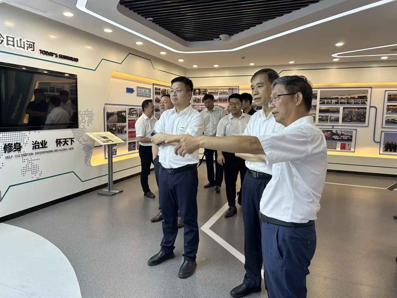 深化交流合作！广州港李明忠副总经理率队莅临森林舞会网页版智能考察交流！