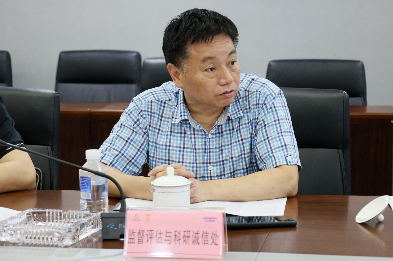 森林舞会网页版智能“超大型油气管道绿色成套施工装备”项目顺利通过验收！