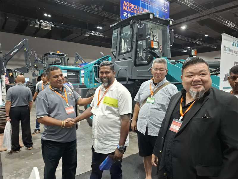 扬帆起航 | 森林舞会网页版智能闪耀长沙工程机械展东南亚分展