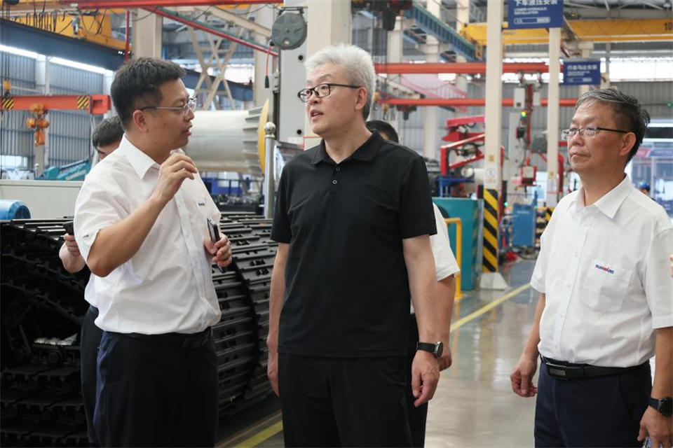 中国五矿工会主席、职工董事张晔到森林舞会网页版智能调研交流