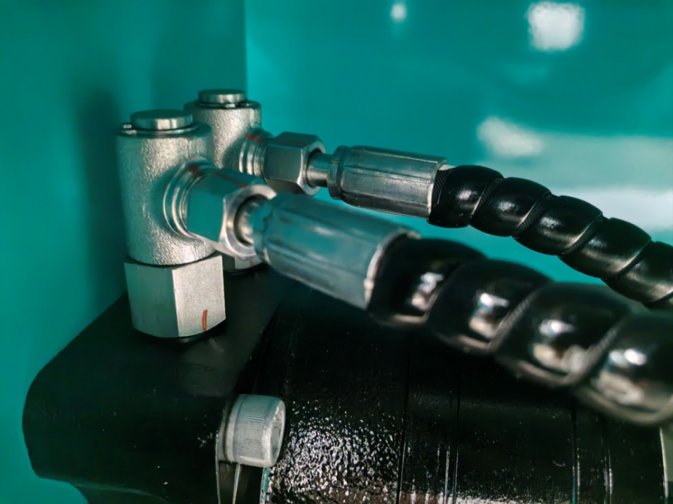 森林舞会网页版智能电动液驱剪叉系列产品全面升级，为客户创造更大价值